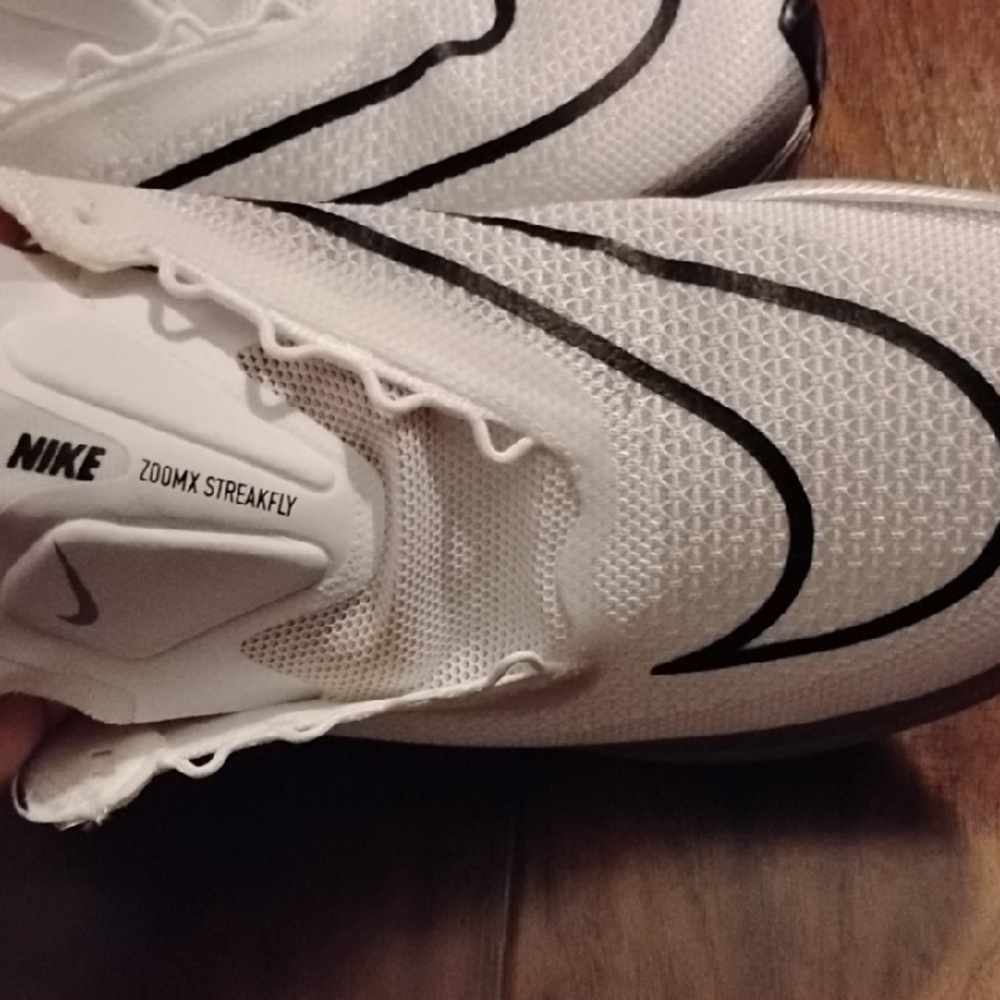 Nike ZoomX Streakfly Men's Athletic Shoes - White and Black